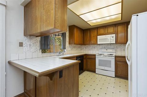 1735 Berney Pl, Escondido, CA 92026 photo 5