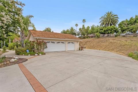 1289 Lorenzo Dr, Fallbrook, CA 92028 photo 3