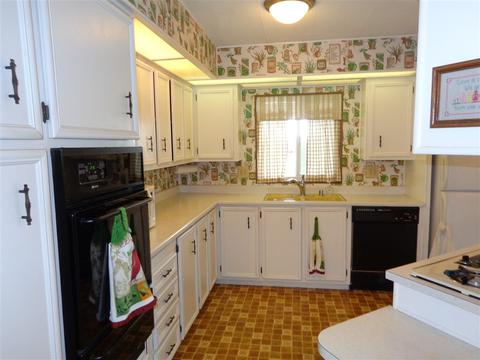 258 Brookside Ln, Oceanside, CA 92056 photo 11