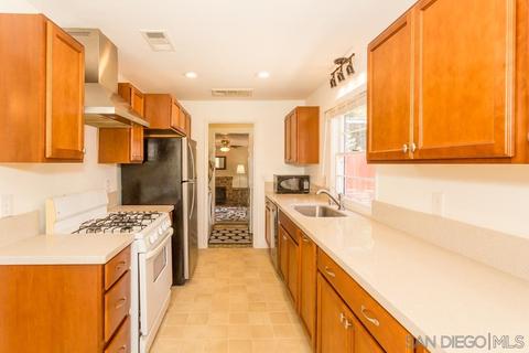 1371 Pine Dr, El Cajon, CA 92020 photo 11