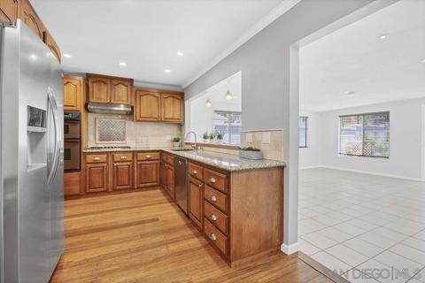 7467 Seneca Pl, La Mesa, CA 91942 photo 7
