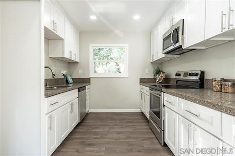 535 Golden Rd, Fallbrook, CA 92028 photo 2