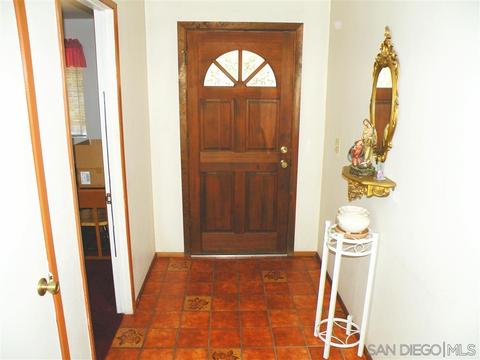 695 N Rose St, Escondido, CA 92027 photo 4