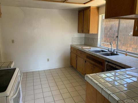 1631 San Bernardino Ave, Spring Valley, CA 91977 photo 13