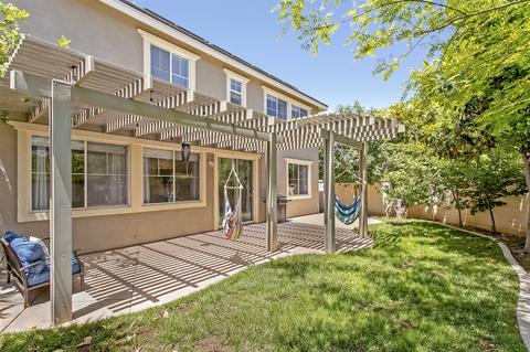 1039 Greenway Rd, Oceanside, CA 92057 photo 2