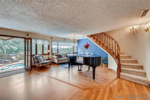 9493 Ridgecrest Dr, La Mesa, CA 91941 photo 6