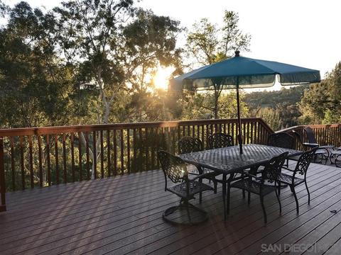 9493 Ridgecrest Dr, La Mesa, CA 91941 photo 17