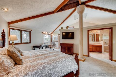 9493 Ridgecrest Dr, La Mesa, CA 91941 photo 13