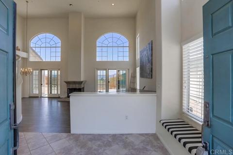2153 View Crest Gln, Escondido, CA 92026 photo 3