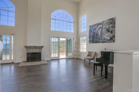 2153 View Crest Gln, Escondido, CA 92026 photo 4