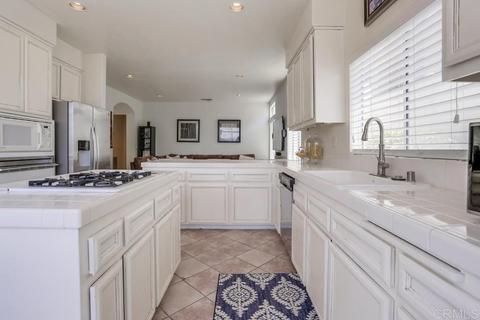 2153 View Crest Gln, Escondido, CA 92026 photo 12