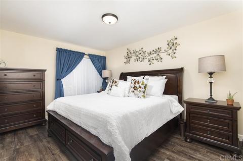 1075 Shadowridge Dr #61, Vista, CA 92081 photo 12