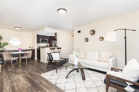 1075 Shadowridge Dr #61, Vista, CA 92081 photo 3