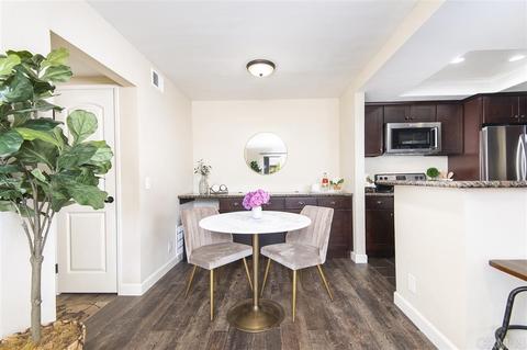 1075 Shadowridge Dr #61, Vista, CA 92081 photo 5