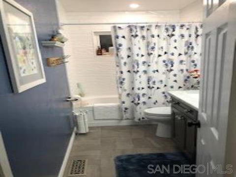 8586 Almond Cir, Lakeside, CA 92040 photo 15