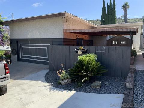 8586 Almond Cir, Lakeside, CA 92040 photo 4