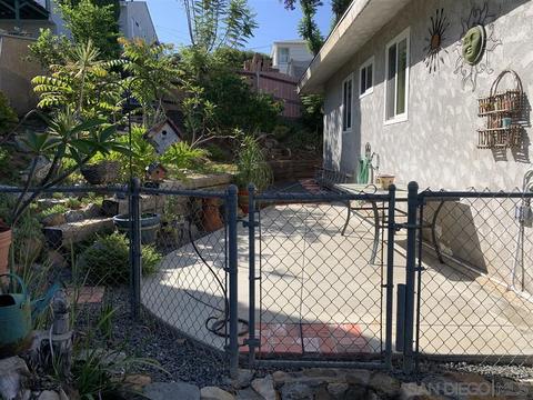 8586 Almond Cir, Lakeside, CA 92040 photo 6