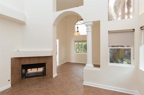 1889 Avenida Segovia, Oceanside, CA 92056 photo 9