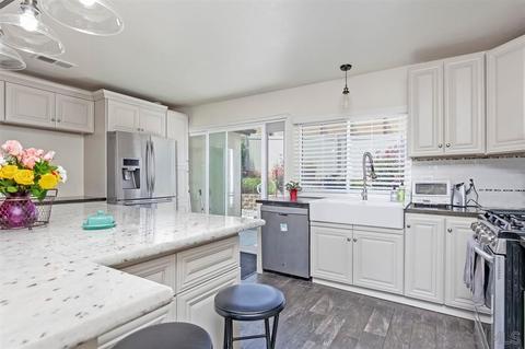 10057 Anja Pl, Lakeside, CA 92040 photo 5