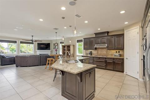 1122 Village Dr, Oceanside, CA 92057 photo 10