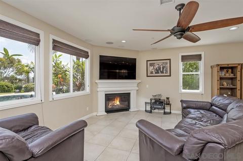 1122 Village Dr, Oceanside, CA 92057 photo 8