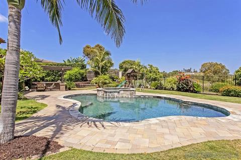 1122 Village Dr, Oceanside, CA 92057 photo 3
