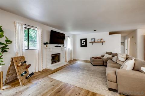 3742 Cameo Dr, Oceanside, CA 92056 photo 4