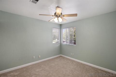1040 Gallery Dr, Oceanside, CA 92057 photo 19