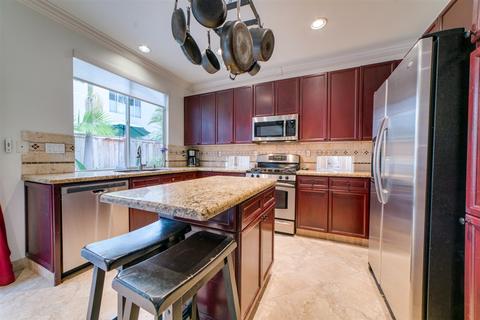7739 Corte Promenade, Carlsbad, CA 92009 photo 6