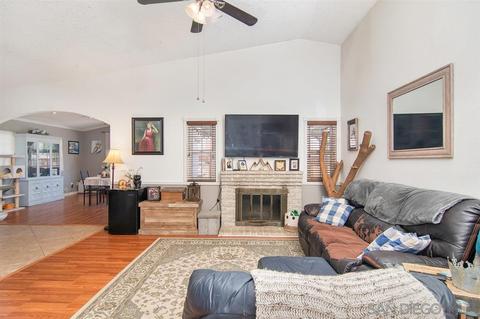 10156 E Glendon Cir, Santee, CA 92071 photo 5