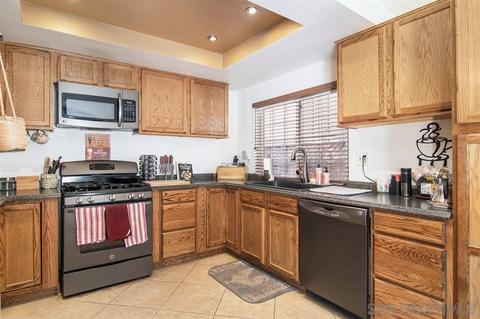 10156 E Glendon Cir, Santee, CA 92071 photo 11