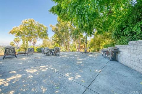1062 Chestnut Dr, Escondido, CA 92025 photo 20