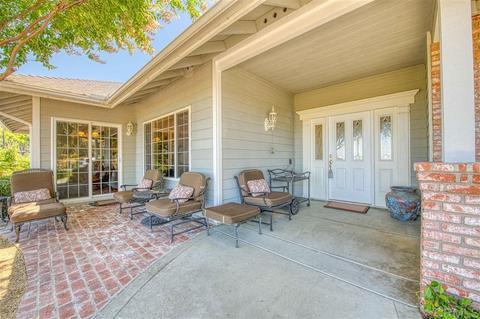 1062 Chestnut Dr, Escondido, CA 92025 photo 19