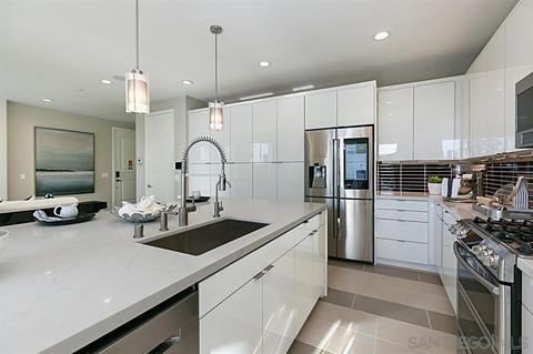 3306 Telaga Rd, Carlsbad, CA 92010 photo 2