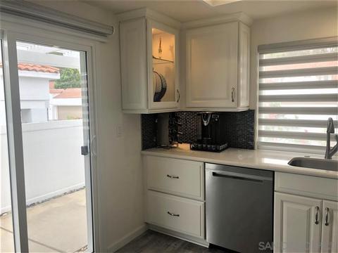 4652 Cordoba Way, Oceanside, CA 92056 photo 7