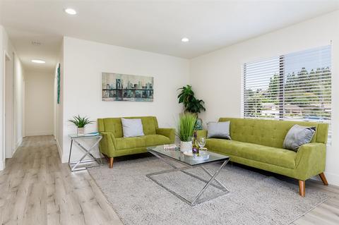 4207 Tiberon Dr, Oceanside, CA 92057 photo 4
