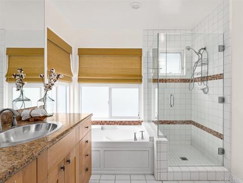 2047 Manchester, Cardiff, CA 92007 photo 12