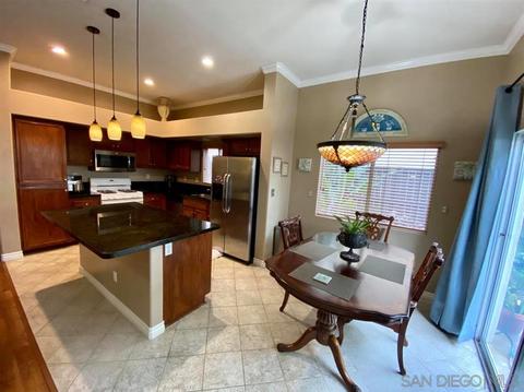 3960 Colina Ct, Oceanside, CA 92058 photo 4