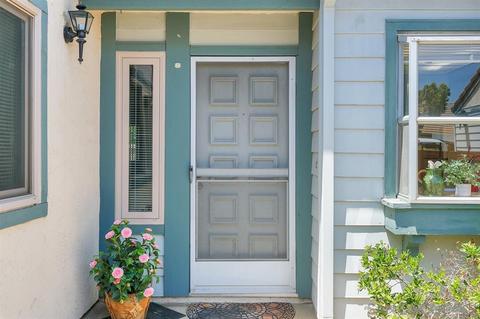 463 Nantucket Gln, Escondido, CA 92027 photo 4