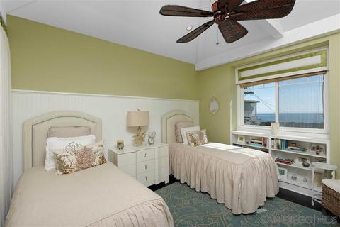 247 Rosemont, La Jolla, CA 92037 photo 16