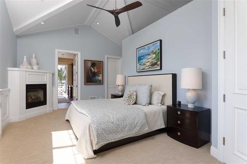 247 Rosemont, La Jolla, CA 92037 photo 9