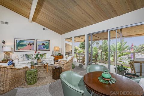 2279 Caminito Cabala, La Jolla, CA 92037 photo 7