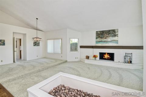 1630 Boulder Creek Rd, Oceanside, CA 92056 photo 3
