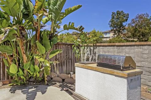 1110 Midnight Way, Oceanside, CA 92057 photo 2