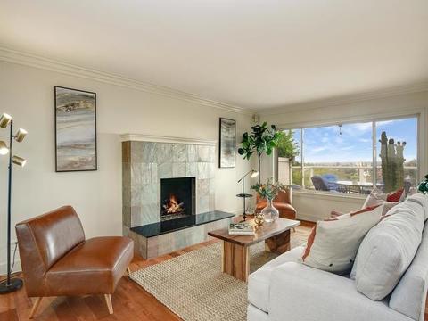 883 Candlelight Pl, La Jolla, CA 92037 photo 9