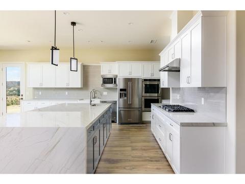 1402 Riverview Dr, Fallbrook, CA 92028 photo 3