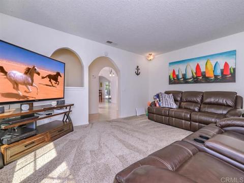 3011 Camarillo, Oceanside, CA 92056 photo 3