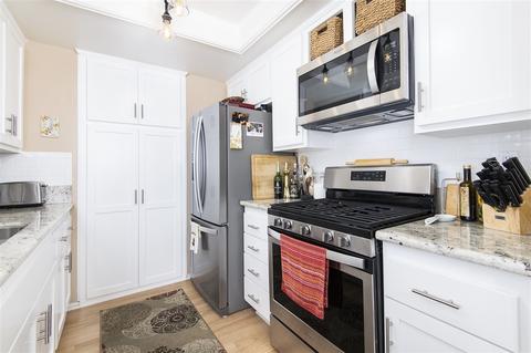 1087 Shadowridge Dr #111, Vista, CA 92081 photo 13