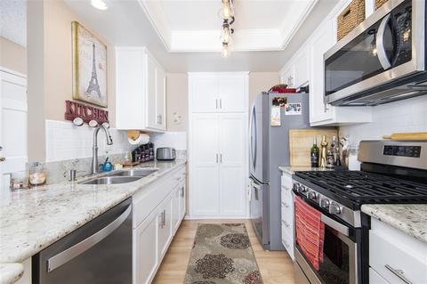 1087 Shadowridge Dr #111, Vista, CA 92081 photo 12