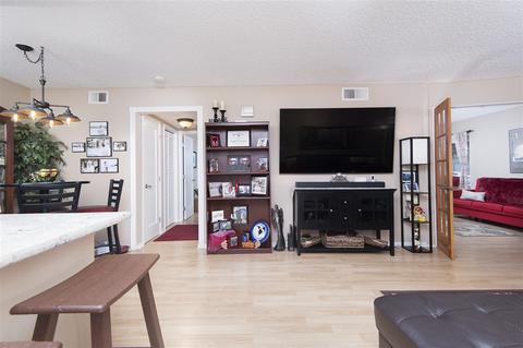 1087 Shadowridge Dr #111, Vista, CA 92081 photo 4